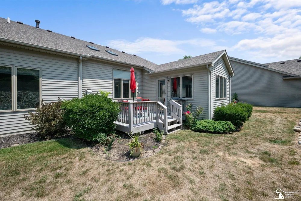 6646 Greenbriar Lane Bedford Township, MI 48182