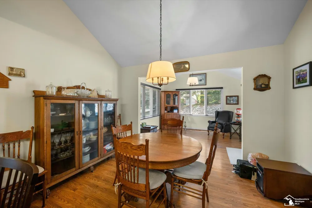 6646 Greenbriar Lane Bedford Township, MI 48182