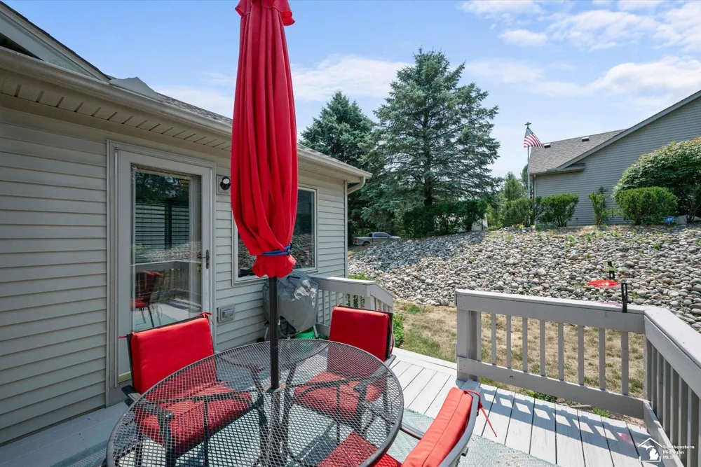 6646 Greenbriar Lane Bedford Township, MI 48182