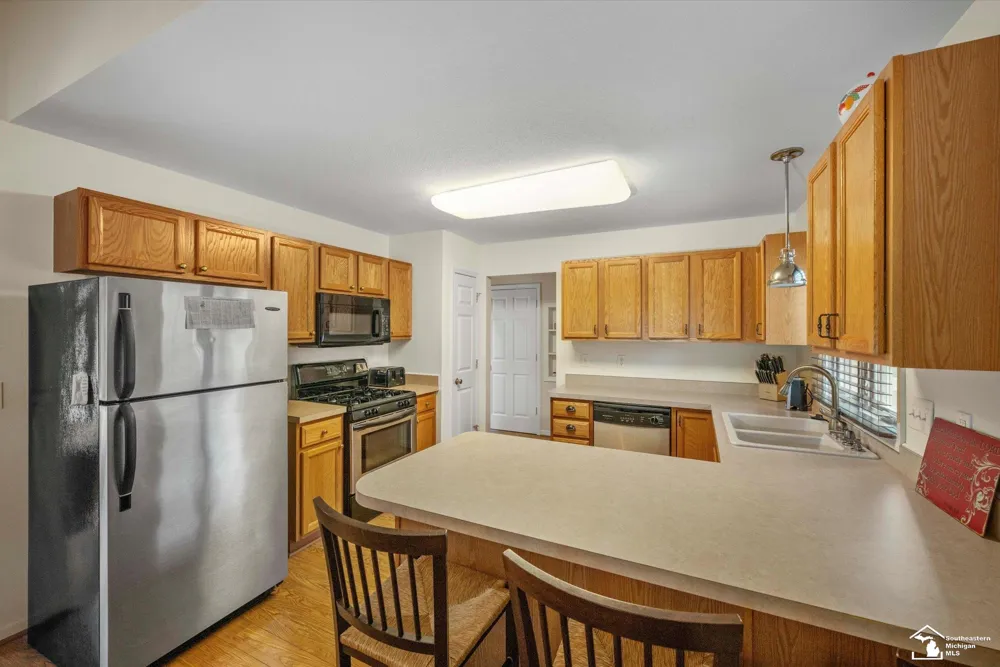 6646 Greenbriar Lane Bedford Township, MI 48182