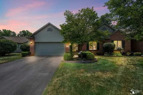 6646 Greenbriar Lane