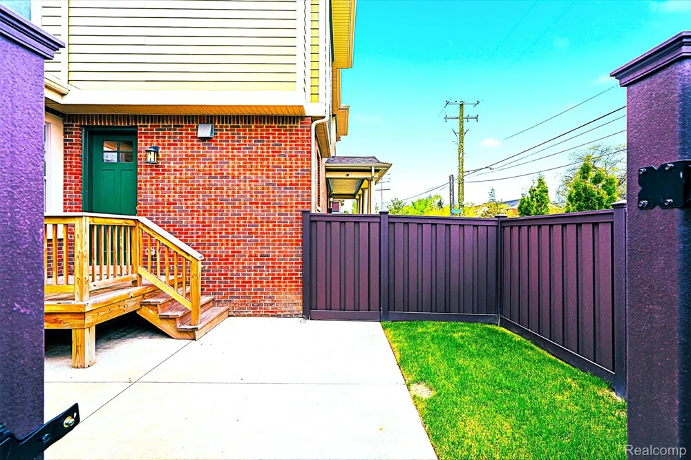 1361 Canfield Street Detroit City, MI 48208