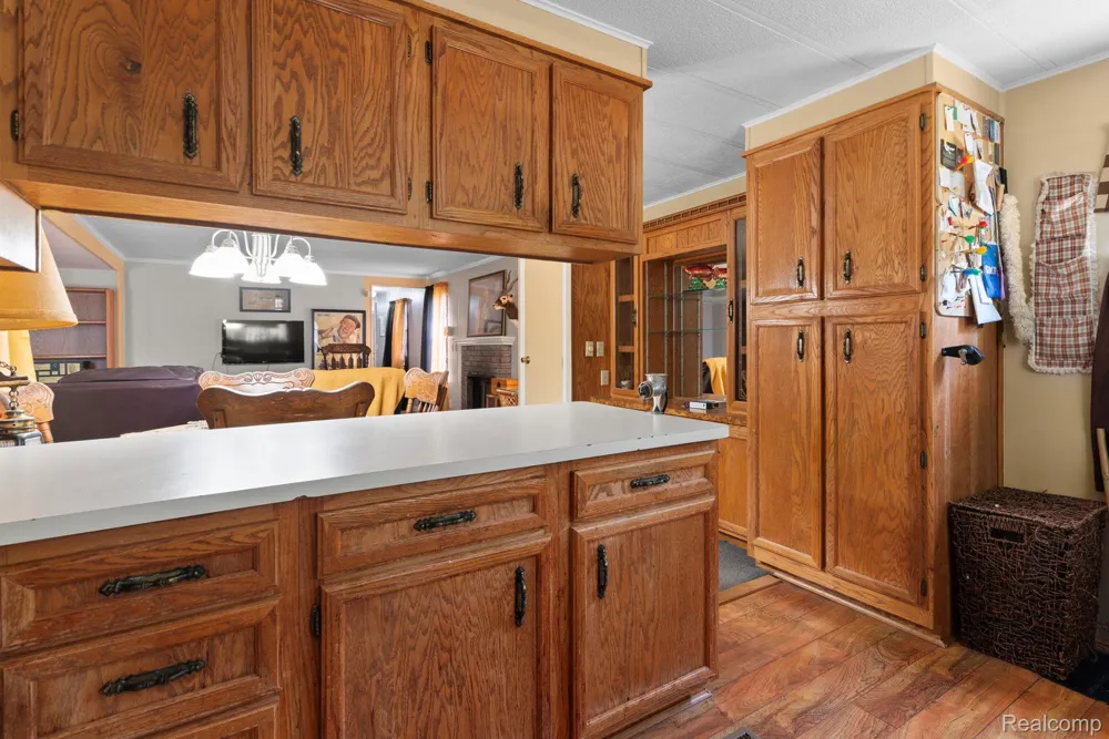351 Road #252 Auburn Hills City, MI 48326