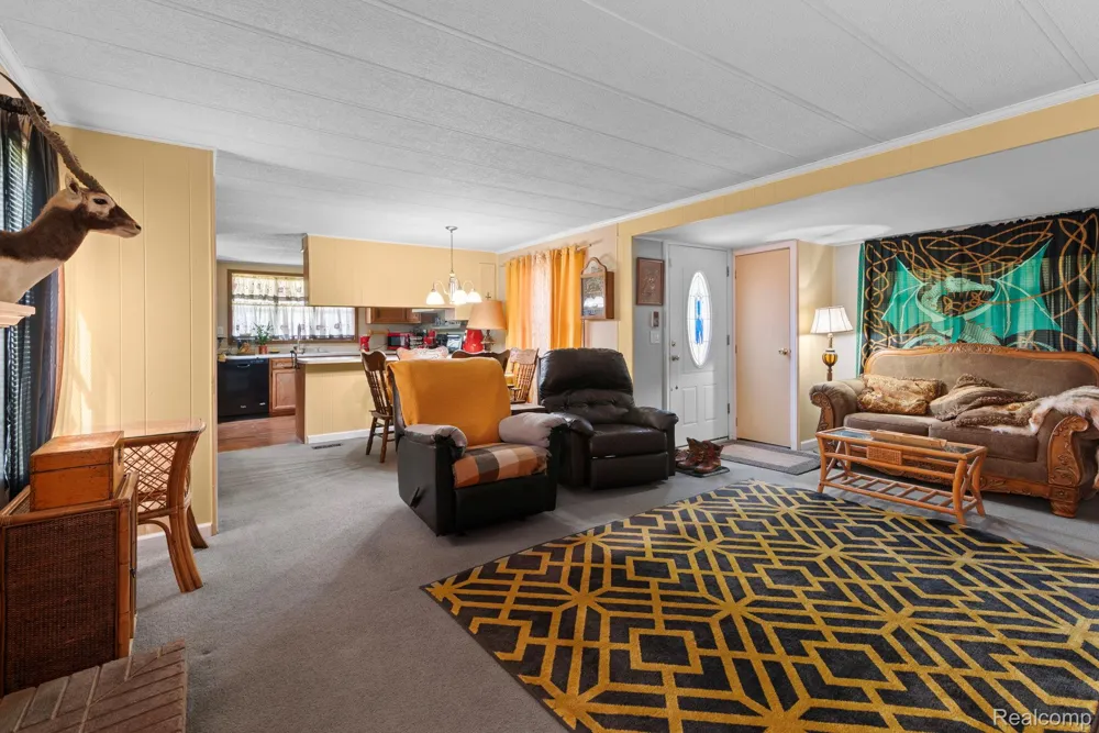 351 Road #252 Auburn Hills City, MI 48326