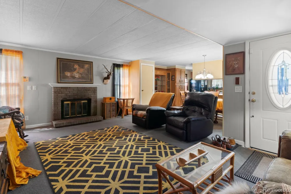 351 Road #252 Auburn Hills City, MI 48326