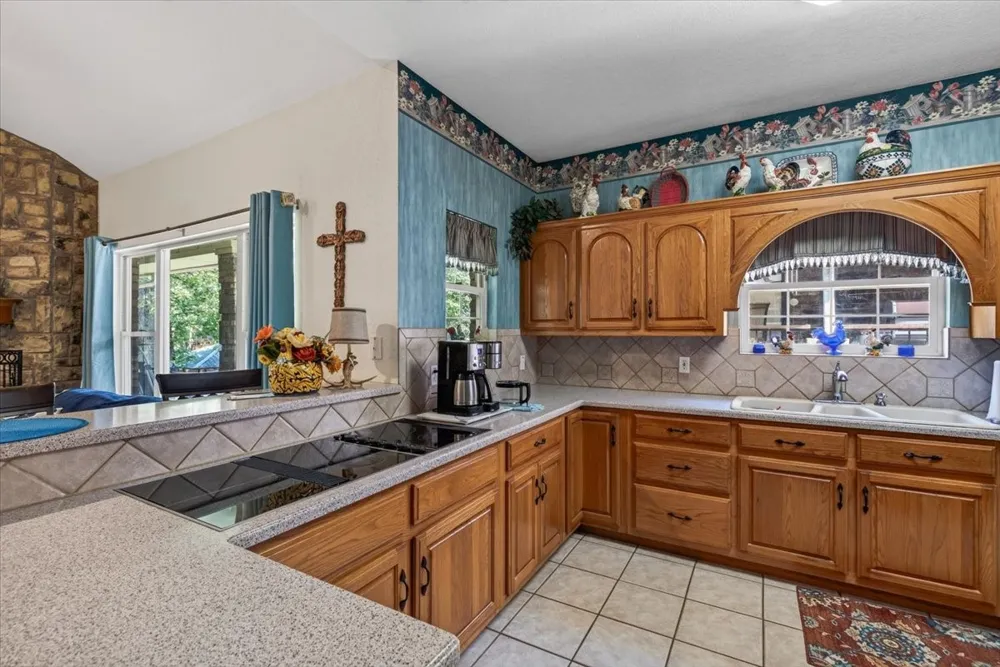 5536 Point Lavista Malakoff, TX 75148
