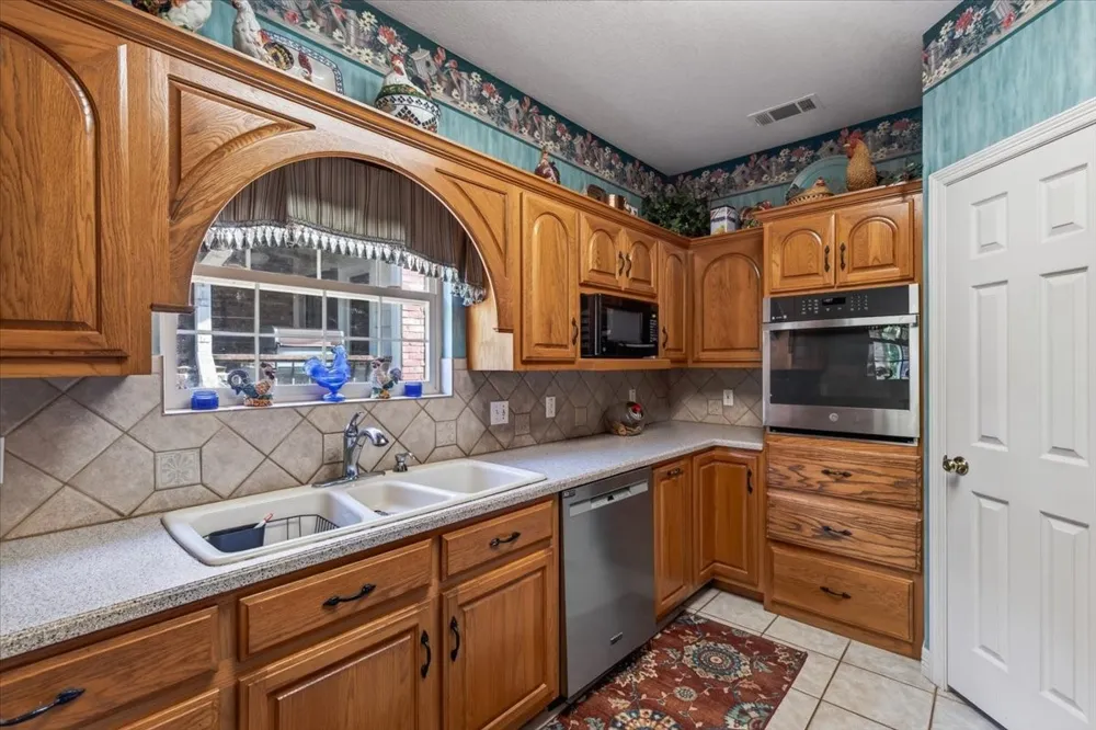 5536 Point Lavista Malakoff, TX 75148