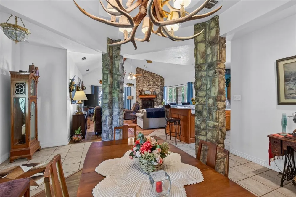 5536 Point Lavista Malakoff, TX 75148