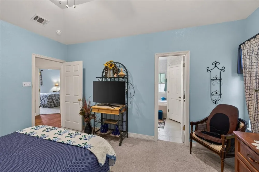5536 Point Lavista Malakoff, TX 75148