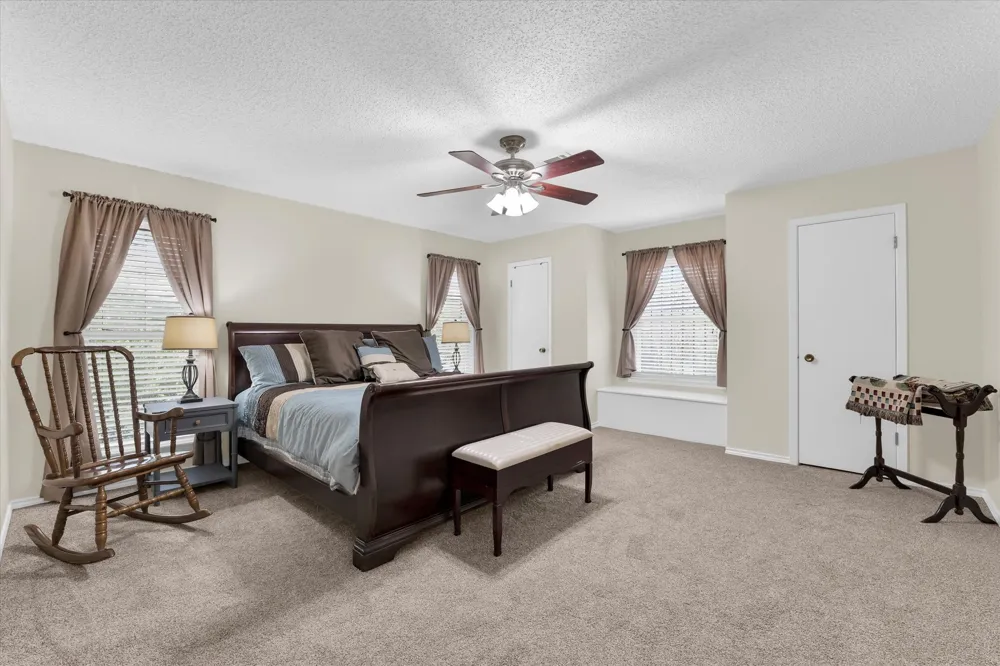 2534 S Robinson Drive Robinson, TX 76706