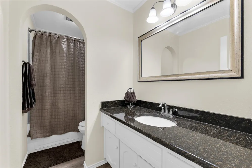 2534 S Robinson Drive Robinson, TX 76706