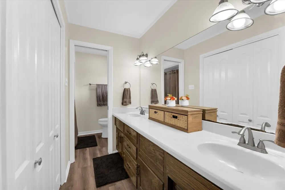2534 S Robinson Drive Robinson, TX 76706