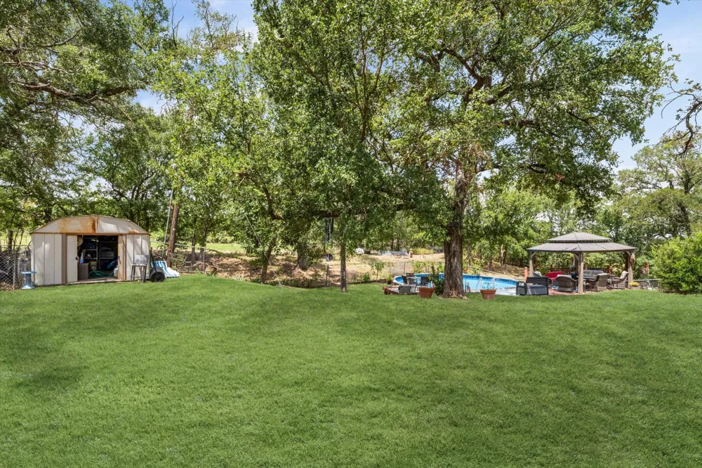 2534 S Robinson Drive Robinson, TX 76706