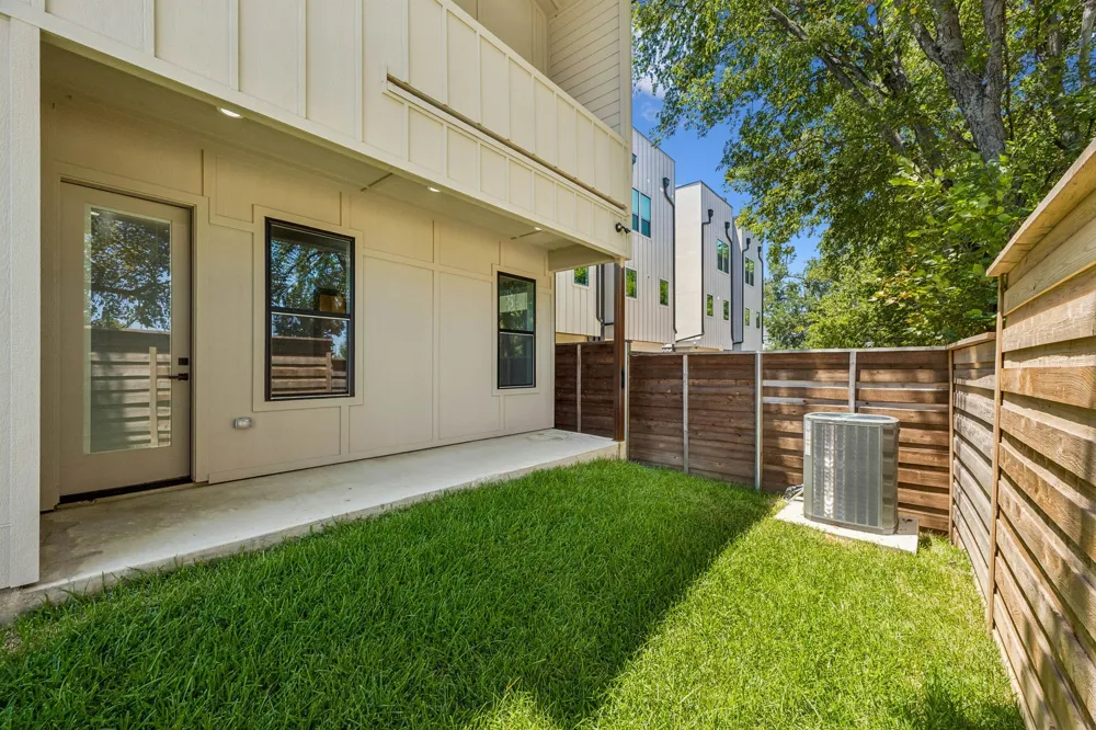 412 Avenue L Dallas, TX 75203