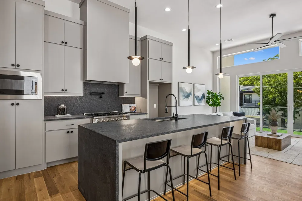 412 Avenue L Dallas, TX 75203
