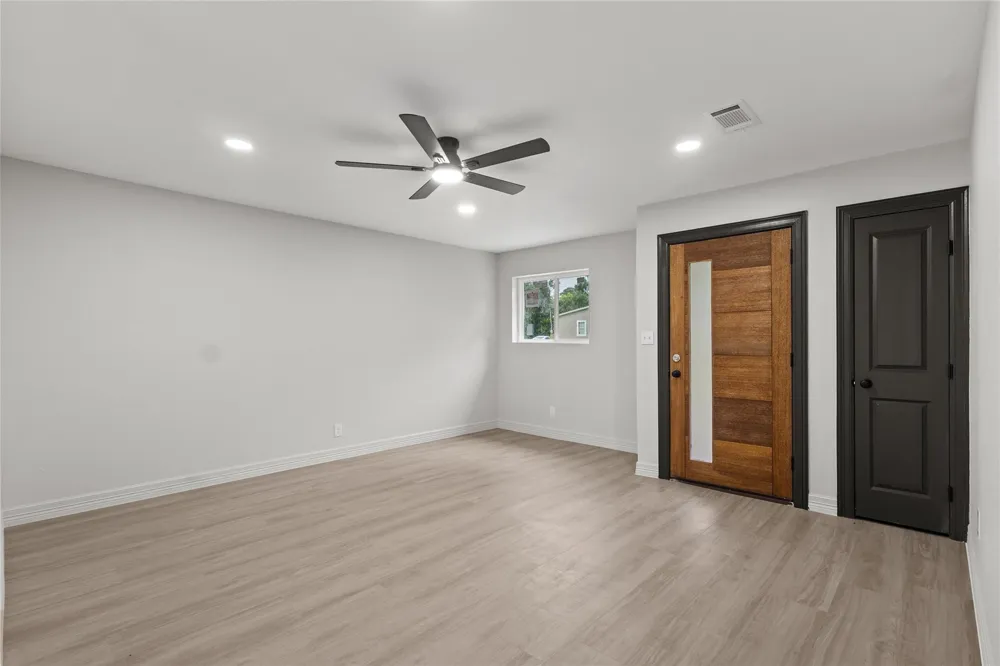 170 Maple Street Vidor, TX 77662