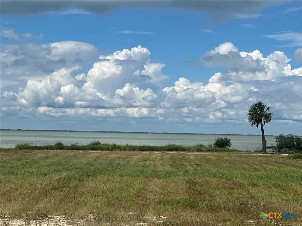 17 Blk 1 Bay Club Drive Seadrift, TX 77983