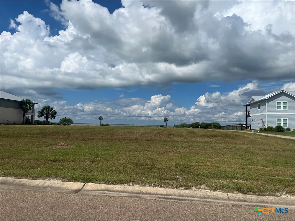 17 Blk 1 Bay Club Drive Seadrift, TX 77983