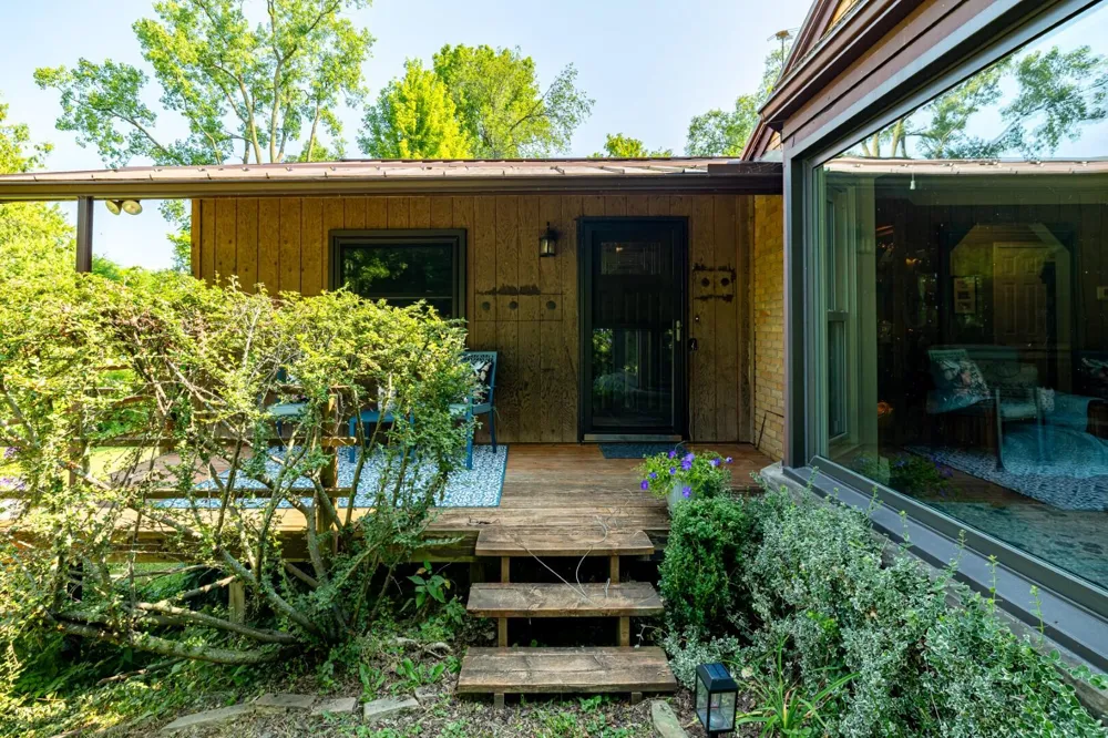16460 Franklin Road Northville, MI 48168