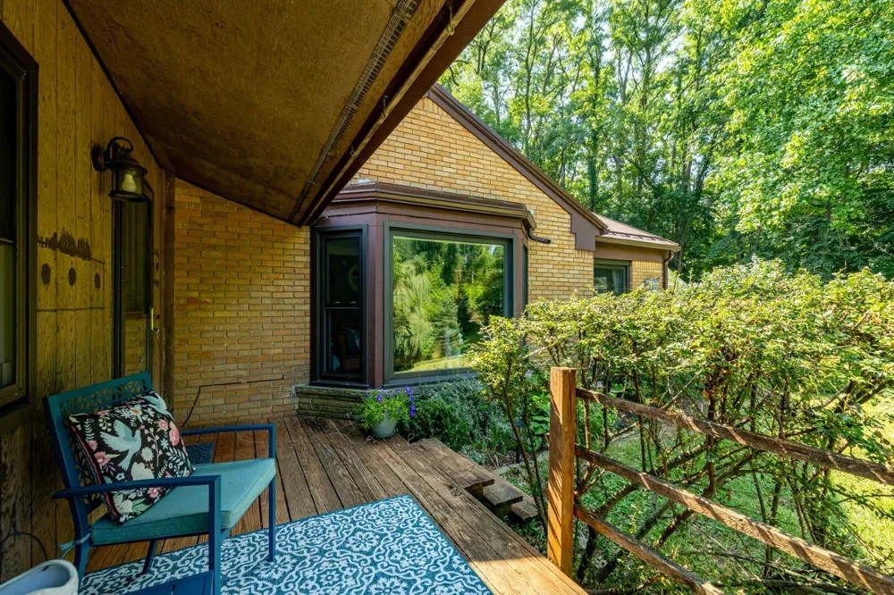 16460 Franklin Road Northville, MI 48168