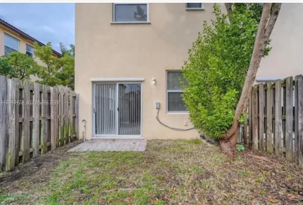 9125 SW 227th St #1 Cutler Bay, FL 33190