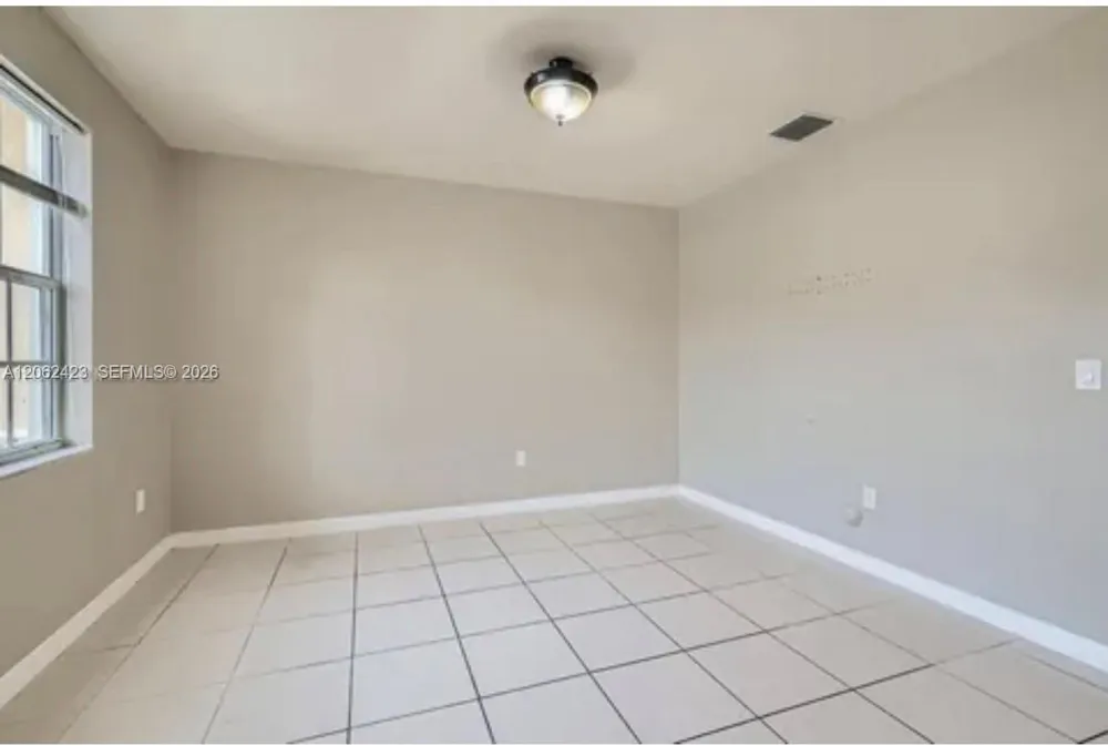 9125 SW 227th St #1 Cutler Bay, FL 33190