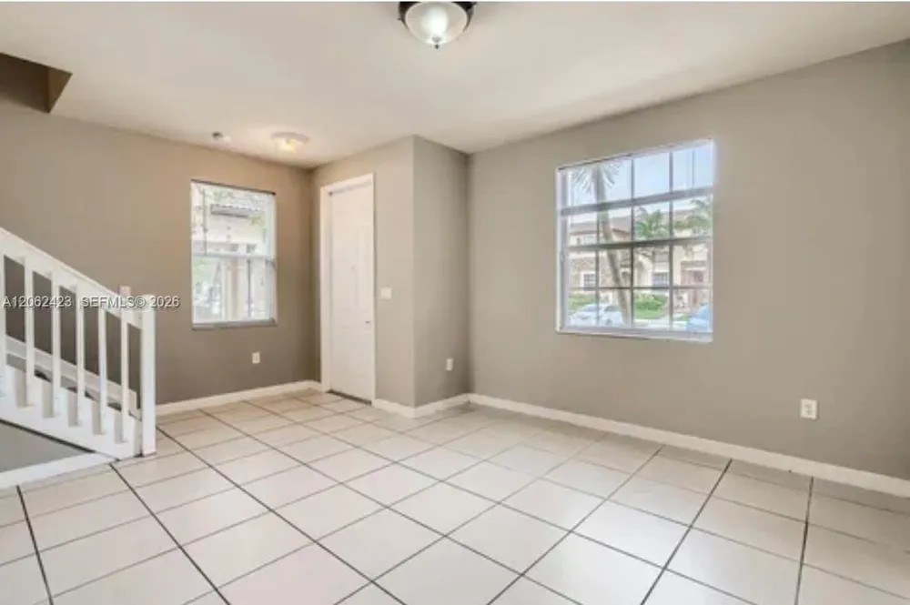 9125 SW 227th St #1 Cutler Bay, FL 33190