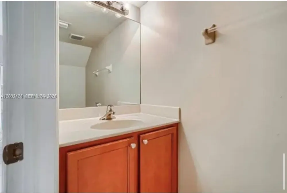 9125 SW 227th St #1 Cutler Bay, FL 33190