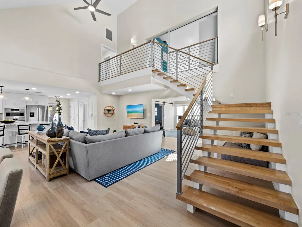 430 ISLAND CIRCLE Sarasota, FL 34242