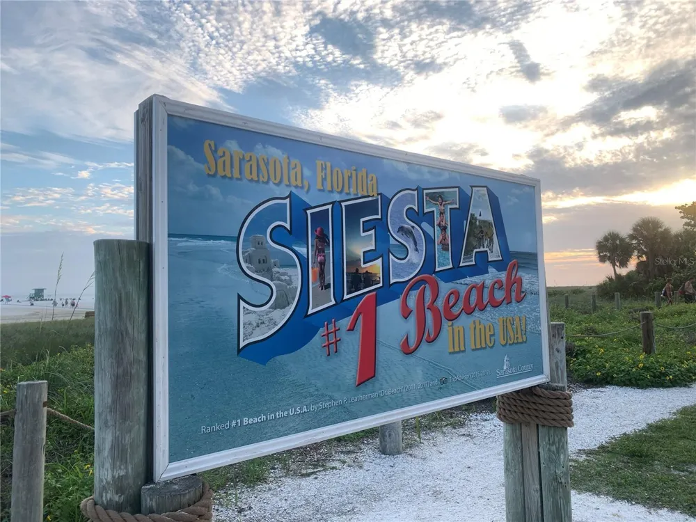430 ISLAND CIRCLE Sarasota, FL 34242