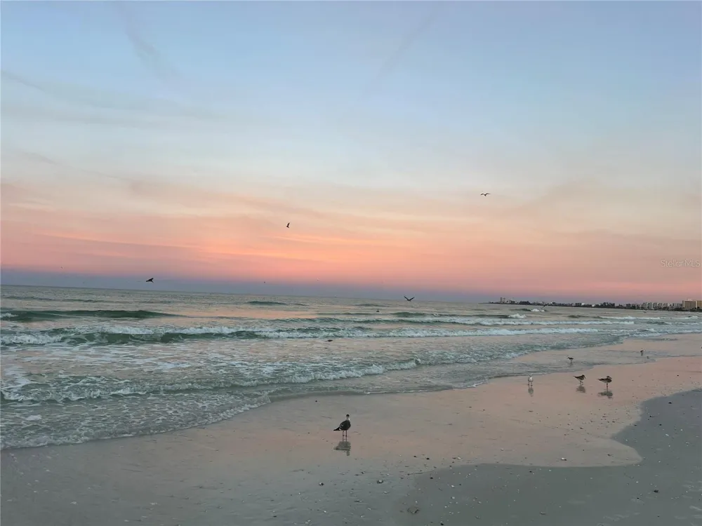 430 ISLAND CIRCLE Sarasota, FL 34242