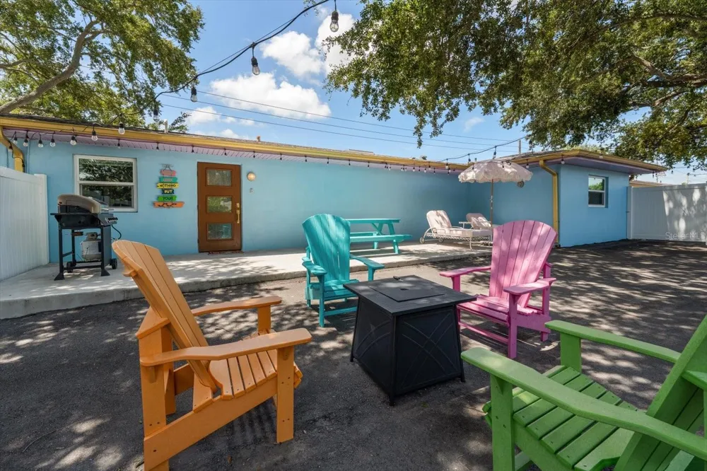 2050 W BAY DRIVE Largo, FL 33770