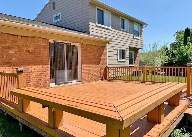 145 Miracle Drive Troy City, MI 48084