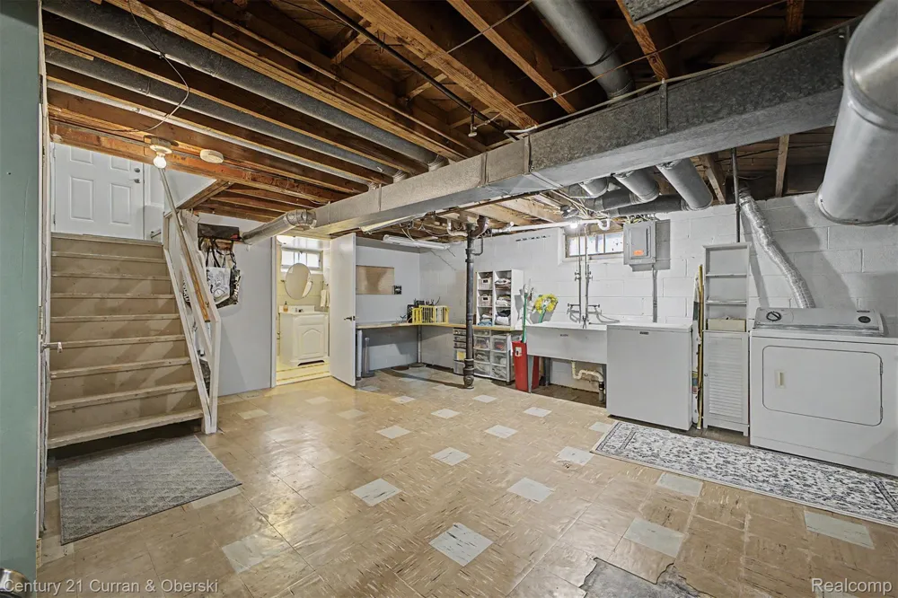 1521 Highview Street Dearborn City, MI 48128
