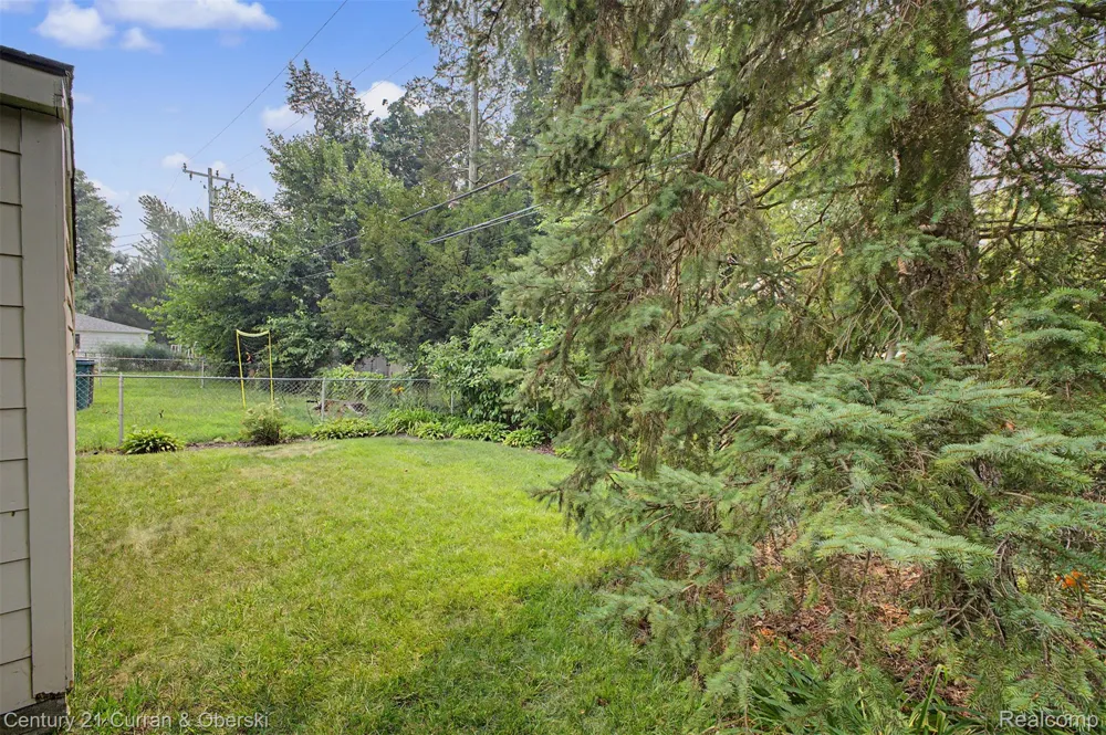 1521 Highview Street Dearborn City, MI 48128