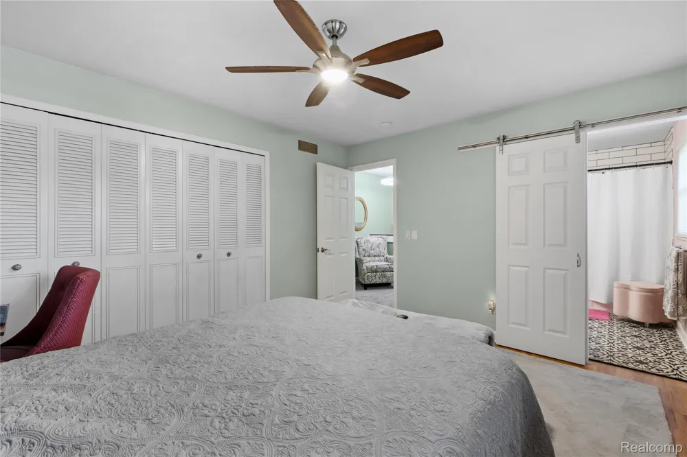 6180 Meyer Avenue Green Oak Township, MI 48116