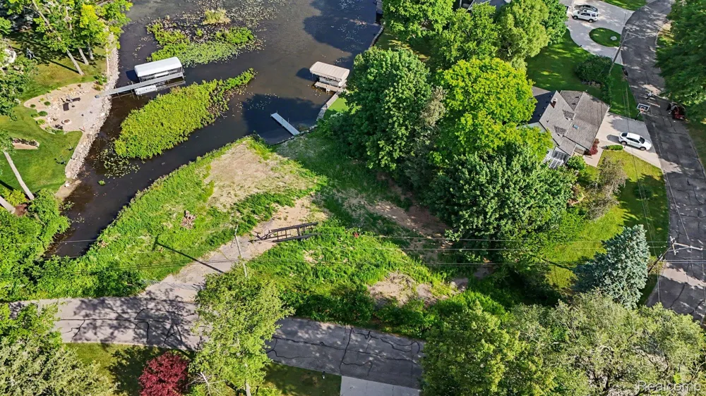 4190 Meyers Road Independence Charter Township, MI 48329