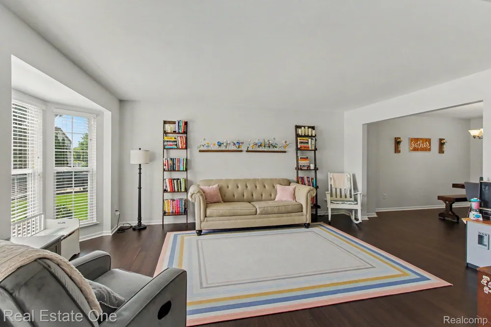 2110 Claiborne Court Genoa Township, MI 48114