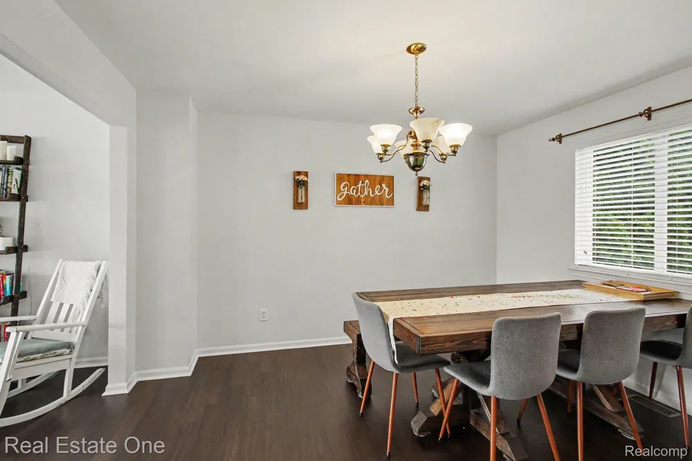 2110 Claiborne Court Genoa Township, MI 48114