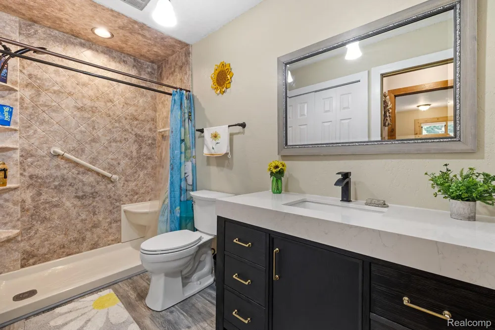 7337 Driftwood Drive Deerfield Township, MI 48430