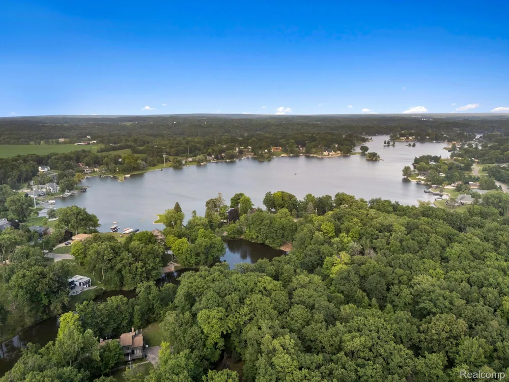 7337 Driftwood Drive Deerfield Township, MI 48430