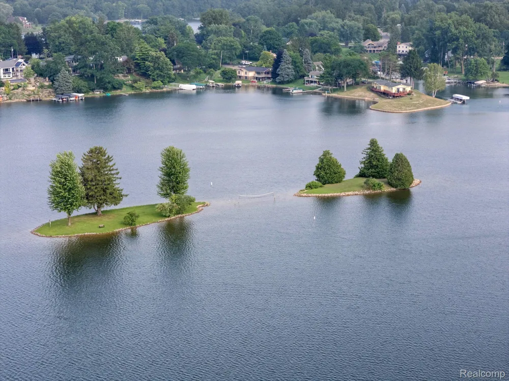 7337 Driftwood Drive Deerfield Township, MI 48430