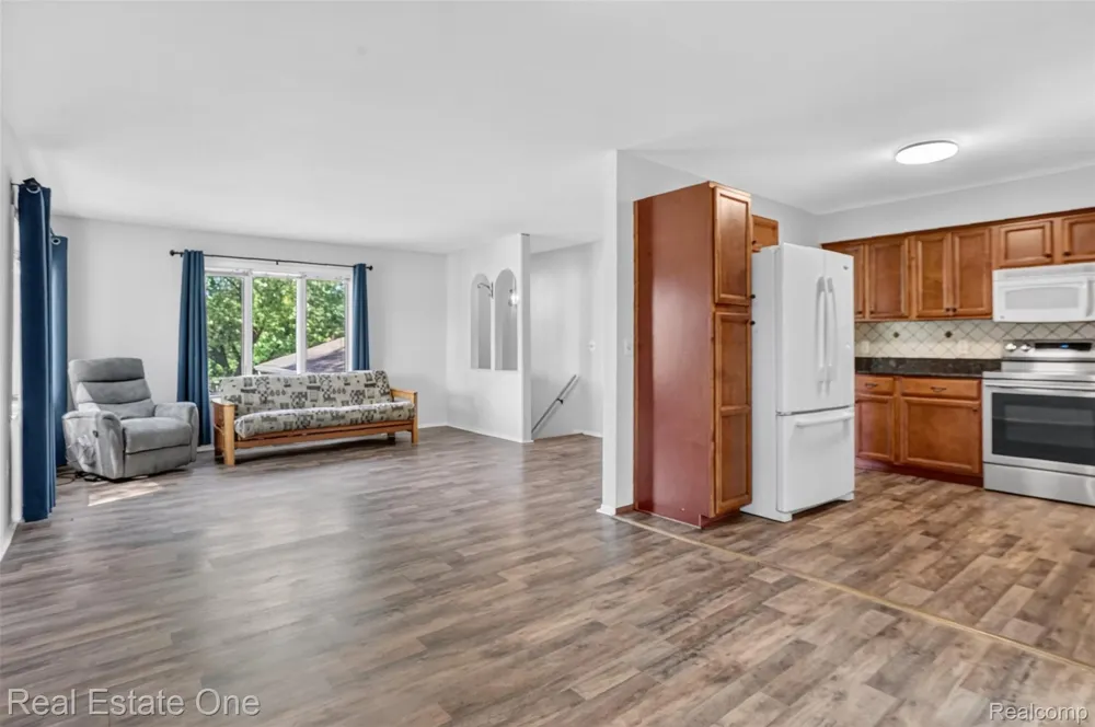 7990 Tower Road Salem Township, MI 48178