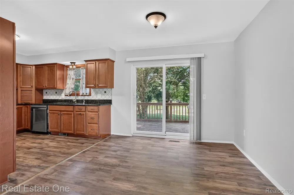 7990 Tower Road Salem Township, MI 48178