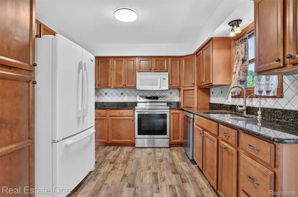 7990 Tower Road Salem Township, MI 48178