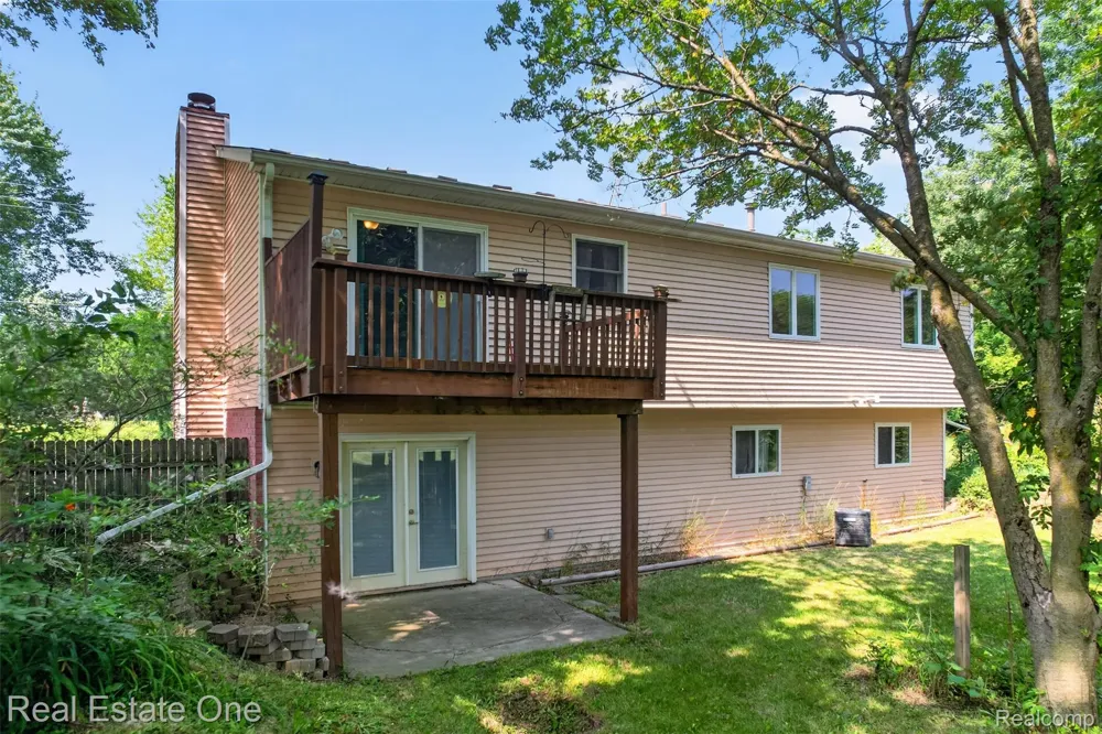7990 Tower Road Salem Township, MI 48178