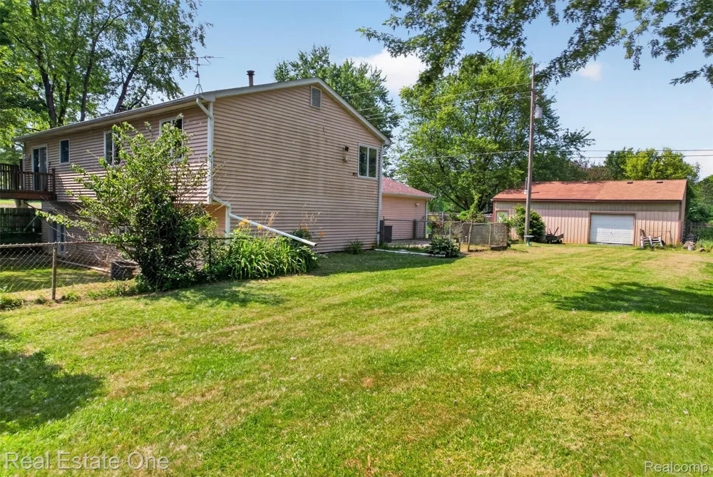 7990 Tower Road Salem Township, MI 48178