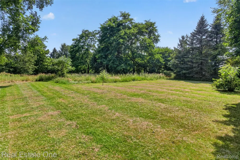 7990 Tower Road Salem Township, MI 48178