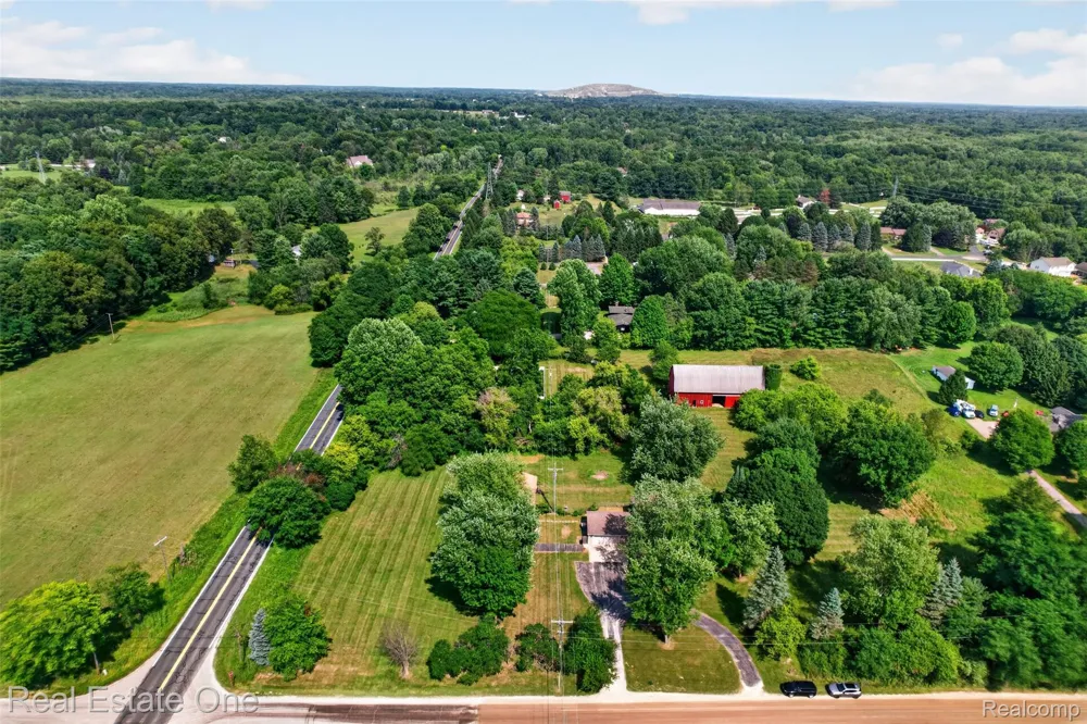 7990 Tower Road Salem Township, MI 48178