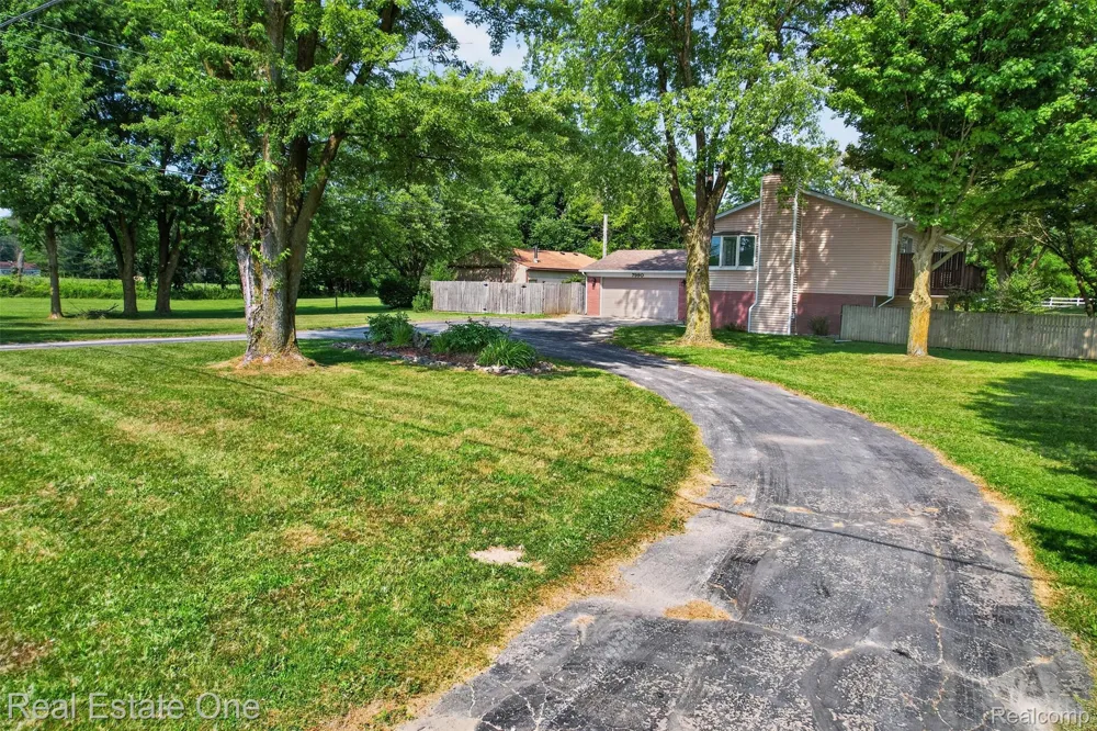 7990 Tower Road Salem Township, MI 48178